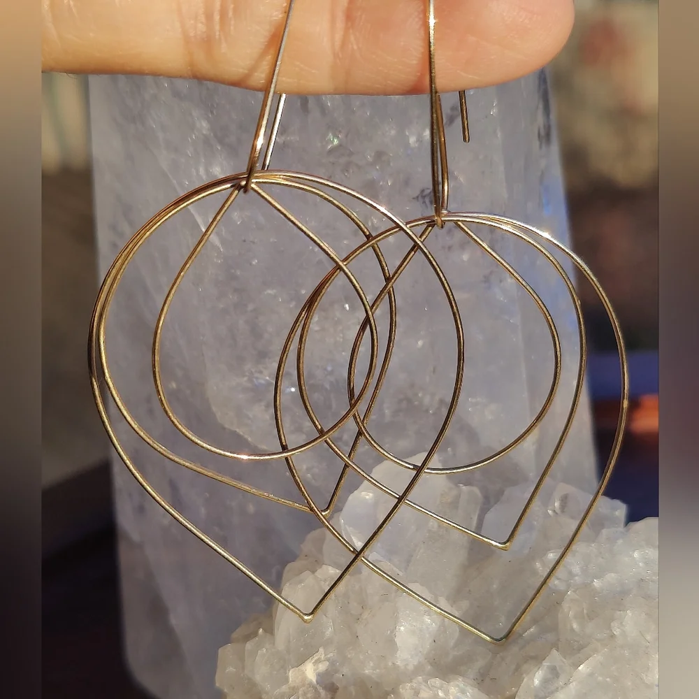 ✨ 14k Lana Multi Teardrop Earrings ✨ - Picture 3 of 3